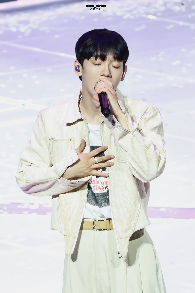 chen_sirius0921's tweet photo. 240414 CHEN

2024 EXO FAN MEETING : ONE

노래🎤천사👼

#EXO #첸 #CHEN 
@CHEN_INB100 https://t.co/P9fl8xU73i