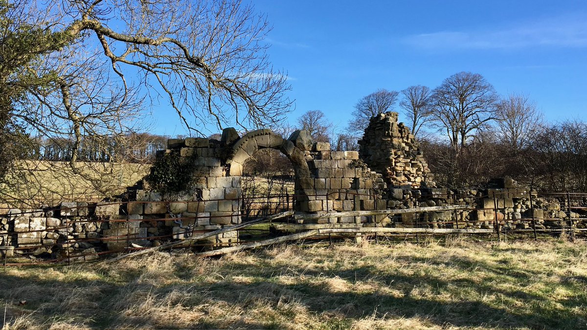 The remains of the medieval hospital of St Leonard’s on the outskirts of Alnwick in Northumberland. Founded as an independent house between 1193 and 1216, it was annexed to Alnwick Abbey in 1376. It probably fell into disuse at the Reformation. #MedievalMonday 📸 My own.