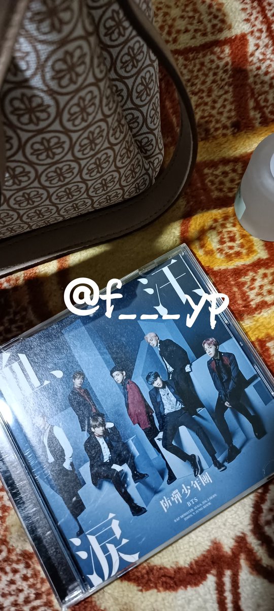 f___yp's tweet photo. #GIVEAWAY TIME!
Aku mau GA dalam rangka menyambut kepulangan Kim Seokjin + BTS 11th Anniversary!

🎁Prize
BTS Blood Sweat &amp; Tears Japanese Version (Chi Ase Namida) Tipe C (CD lagu + 36p photo booklet)

Ayo join dan ajak temen² kamu juga ya..

#F___YPGA #GABTS #BTSFESTA @BTS_twt https://t.co/QFRy92mWpG