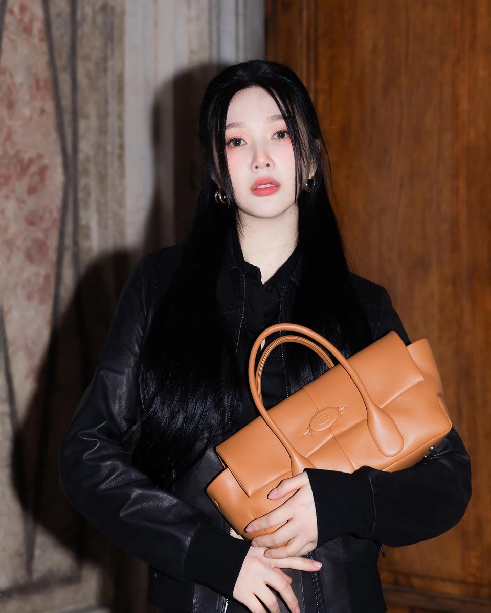 JOY X TODS 

#JOY #조이 #레드벨벳 #레드벨벳조이 #박수영 #ParkSooyoung #RedVelvet @RVsmtown