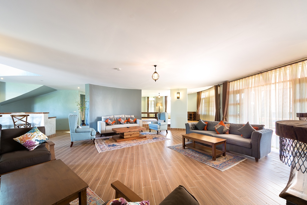 emburara's tweet image. Escape to our tranquil farm lodge for an unforgettable stay. Experience ultimate comfort and relaxation. Book now and get ready for a happy week with your loved ones
☎️ +256776210872 | +256776200080 | +256706666000
🌐 emburarafarmlodge.com
#LifeOnTheFarm  #AuthenticExperience