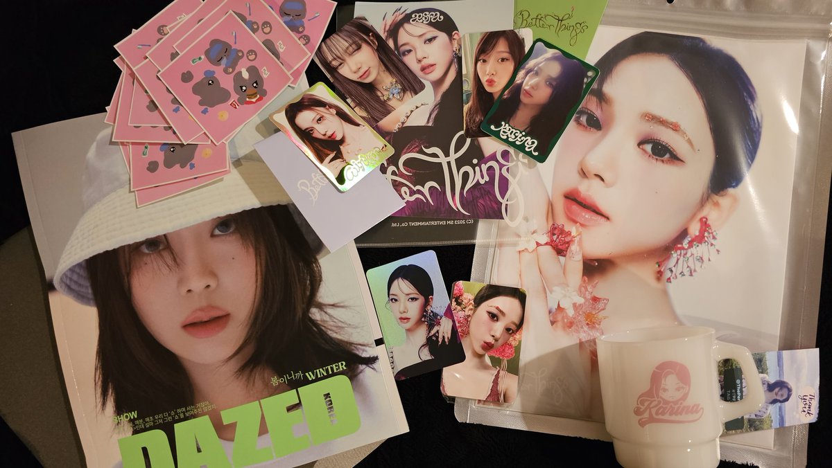 Charmz740's tweet photo. JiMinJeong arrival this time with my Winter magazine ๐ค
Thanks again @ThePerfFanGO
#TPF_FB #aespa https://t.co/Kvuz6aR8pb