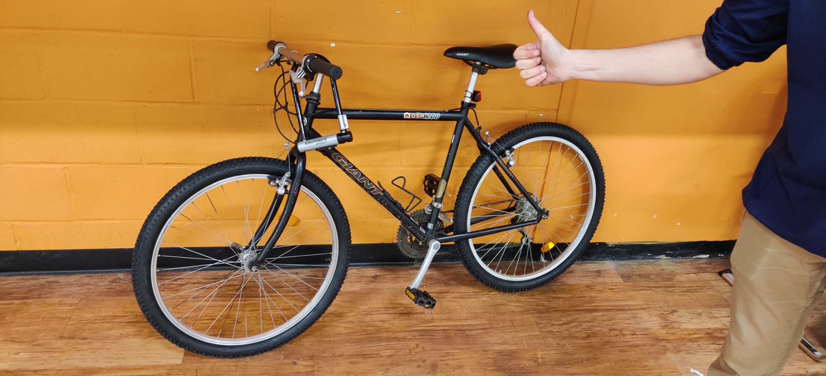 Given the price of public transport, bikes are often the only way refugees and asylum seekers can get from A to B, be it for English lessons, healthcare, or to visit a foodbank. If you've got an old one going spare, please do get in touch! We'll service it and find it a new home.