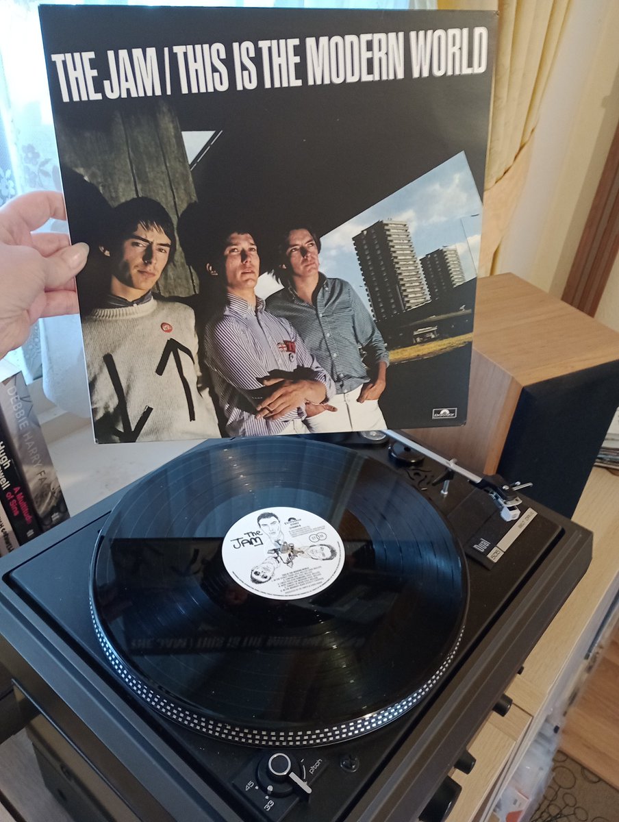 'Tonight at noon, i'll touch your hand, held for a moment amongst strangers, amongst the dripping trees, country girl, walking in city squares in winter rain...' ❤️🎶 Spinning #TheJam 'Tonight At Noon' taken from 'This Is The Modern World' (Nov 1977). Happy Monday all!xx ❤️🎵🎶