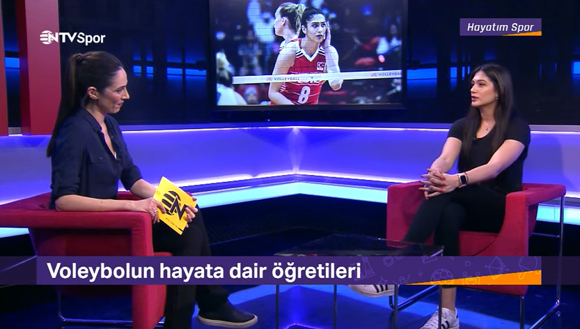 Milli voleybolcumuz @yaseminguveli 'nin konuk olduğu, NTV'de yayınlanan 'Hayatım Spor' programını izlemek için; youtube.com/watch?v=rnPV9L…