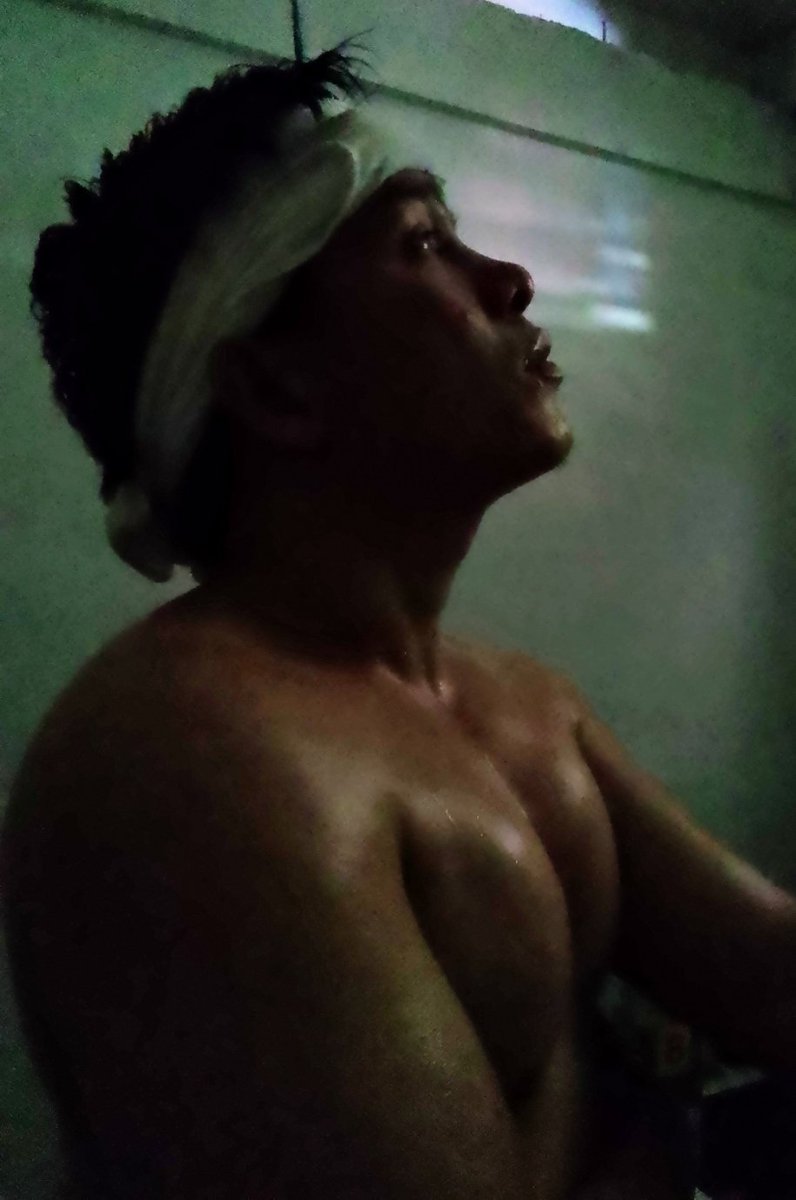 johnharex's tweet photo. Summer heat https://t.co/h7AxAr0dkC