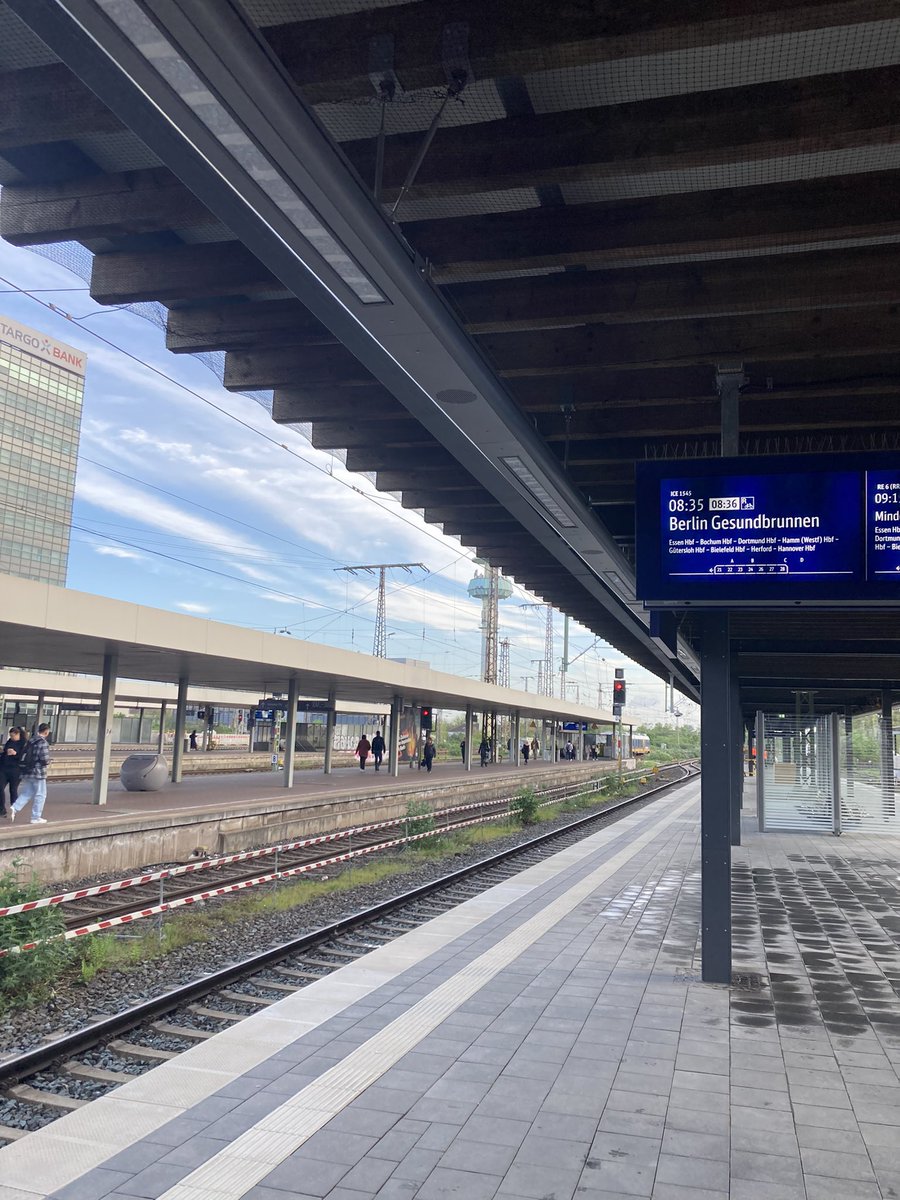 Early train to Berlin for undoubtedly an intense and fun workshop on plant microbiomes hosted by the Max Planck Gesellschaft @maxplanckpress