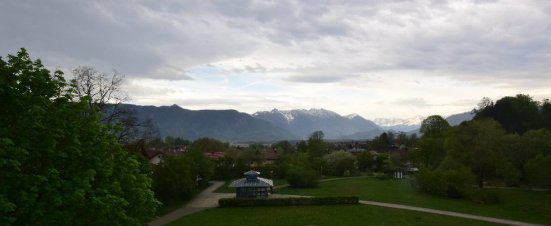 LizCollet's tweet photo. Guten Morgen aus dem Blauen Land
es regn't si' ei', heisst es bei uns bei Wetterlage wie heute und für diese Woche.
Zu den übrigen - mehr oder weniger beeinflussbar rosigen - Aussichten auf den Tag #nexttweet #PinkBatman
😉🧙♀️🌺🌸 https://t.co/N3BxVsr15Z