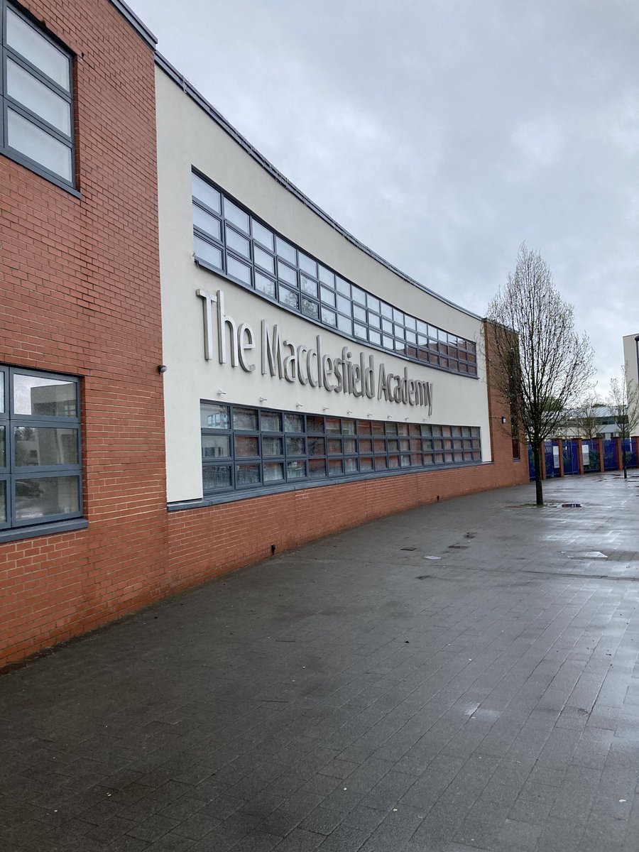 Grim weather but the heating’s on inside and the coffee machine is revved up!! Have a great first day @Paul_Blaylock at your new school and thanks for all the fantastic work at @TheMaccAcademy
