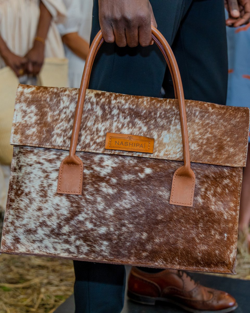 These exquisite leather bags, meticulously handcrafted from calfskin leather and dyed hides, are a testament to the artisanal skill embedded in Kenya's fashion heritage. #KenyanFashion #Leather #ArtisanalFashion #CalfskinLeather #FashionHeritage #KenyanArtisans #FunctionalArt