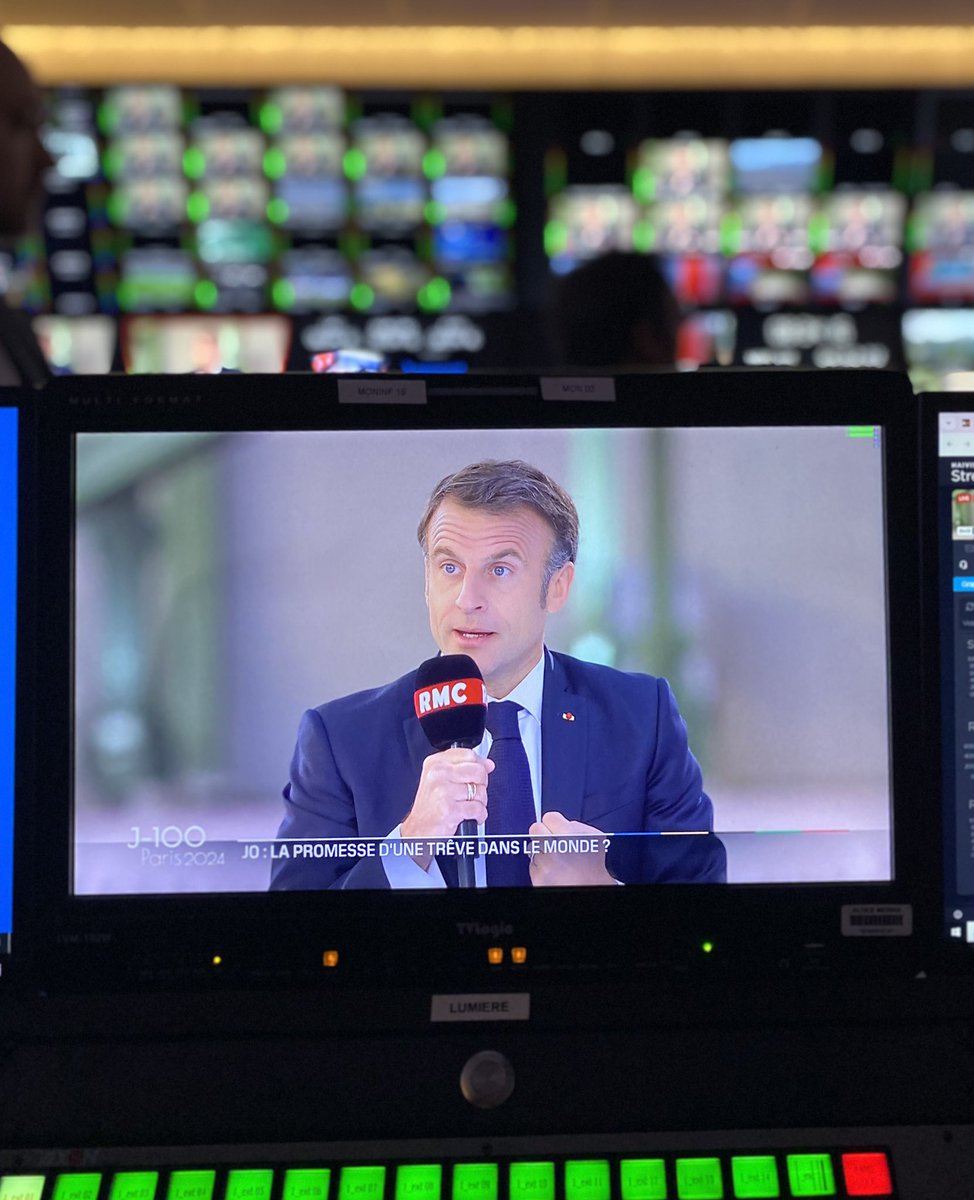 Le Président <a href="/EmmanuelMacron/">Emmanuel Macron</a> en direct sur <a href="/BFMTV/">BFM</a> et <a href="/RMCInfo/">RMC</a>