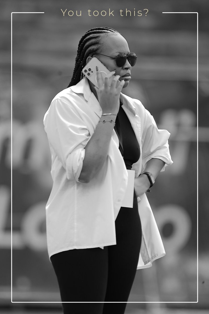 saadShots's tweet photo. Good morning from our female coach !! https://t.co/CPtwg9Y8Ml