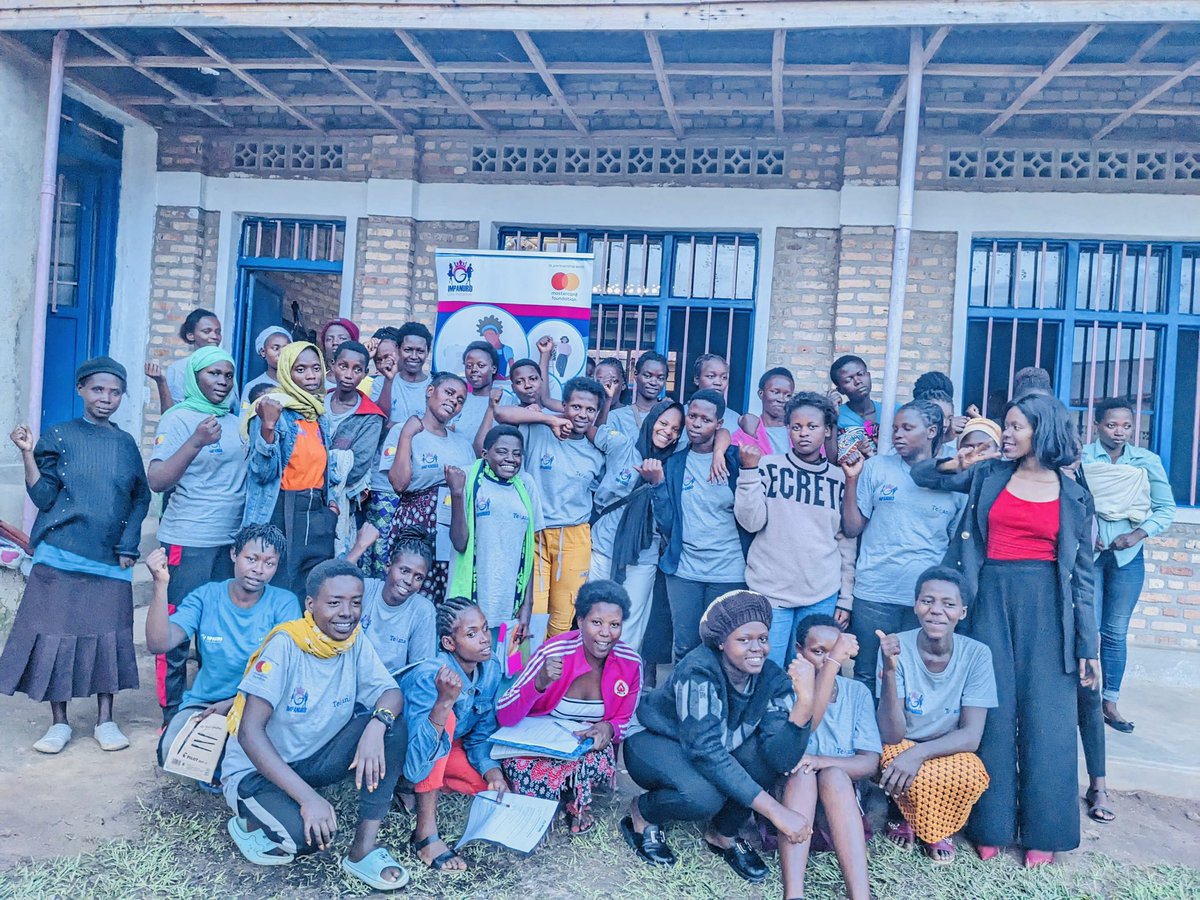 🥳As they prepared for graduation, #TekanaHub participants embarked on a new adventure of comprehensive training at both Hubs. Varying from #SelfEsteem #SelfConfidence & #MentalHealth to #SRHR education, the participants got prepared to lead impactful lives post graduation. #IGI