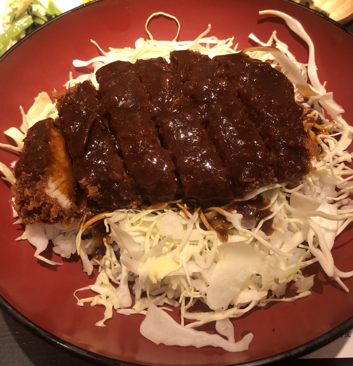 先日の岡山遠征ありがとうございました。帰り際、デミグラスソースのカツ丼を食べました。ニュアンス的にはハヤシライスみたいな味だったなぁ また行けるよう、元気に張り切って活動を続けて参ります。ずっと晴れてたのも土地柄を感じてよかった