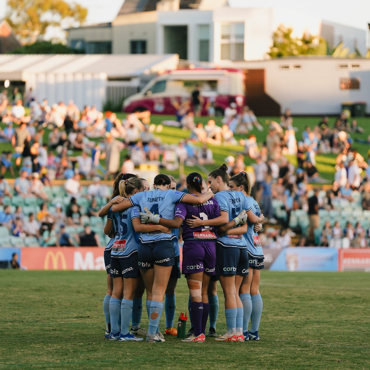 Our Women's Semi Finals details are locked in!💪

𝐒𝐘𝐃𝐍𝐄𝐘 𝐅𝐂 𝐗 𝐂𝐄𝐍𝐓𝐑𝐀𝐋 𝐂𝐎𝐀𝐒𝐓 𝐌𝐀𝐑𝐈𝐍𝐄𝐑𝐒
🏟️𝐀𝐖𝐀𝐘: Sun 21 April, KO 5:45pm, Industree Group Stadium
🏠𝐇𝐎𝐌𝐄: Sat 27 April, KO 3pm, Leichhardt Oval

Find out more ➡️ shorturl.at/aclS9

#WeAreSydney