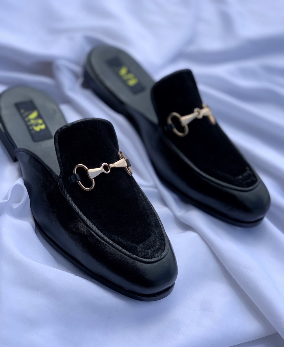 If by any chance these pictures get to your TL, pls repost 🙏🏾 Thank you 🥰 Price: N23,000 Worldwide delivery 📍
