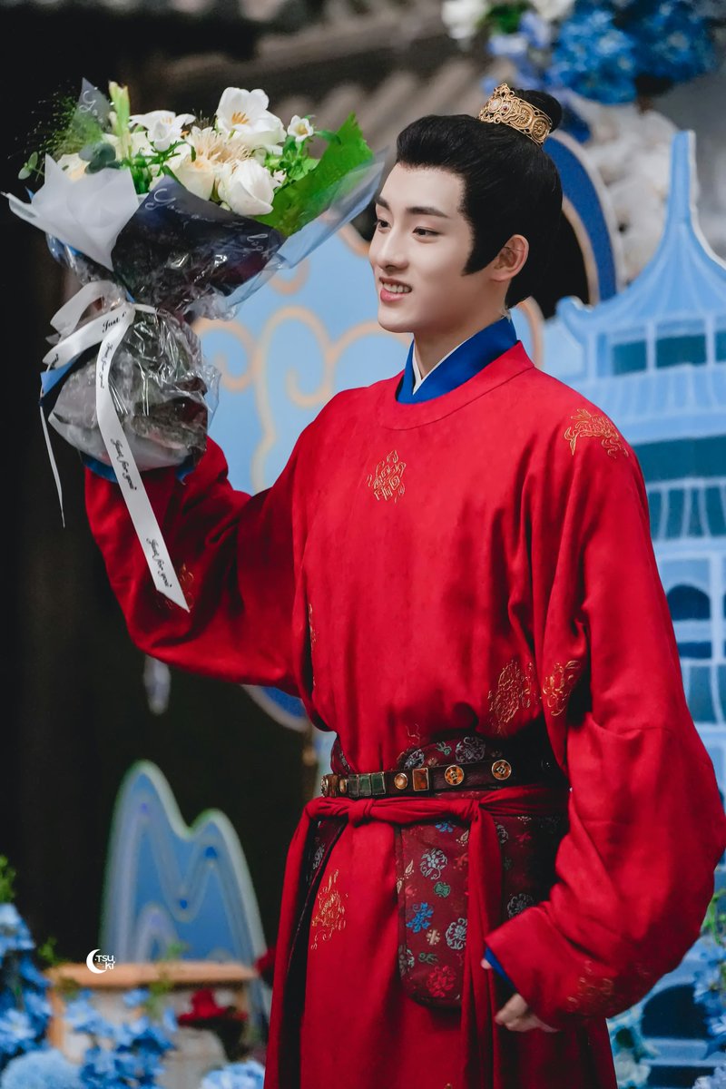 whsqjdla's tweet photo. 윈윈이 샤칭 快乐🫳🏻🫳🏻🫳🏻 복복복 https://t.co/W2opfsBYE1