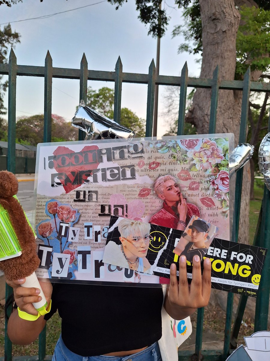 TAEYONG_PERU's tweet photo. Taeyong, as you embark on your military service, the love and support from your Peruvian Czennies shine brightly through the heartfelt posters they've created to bid you farewell.  We'll be waiting for your return! 🌟🇵🇪  💚🇵🇪 #LATAM_IsProudOfTaeyong
 #AlwaysHereTaeyong https://t.co/BJy3OlHFAk