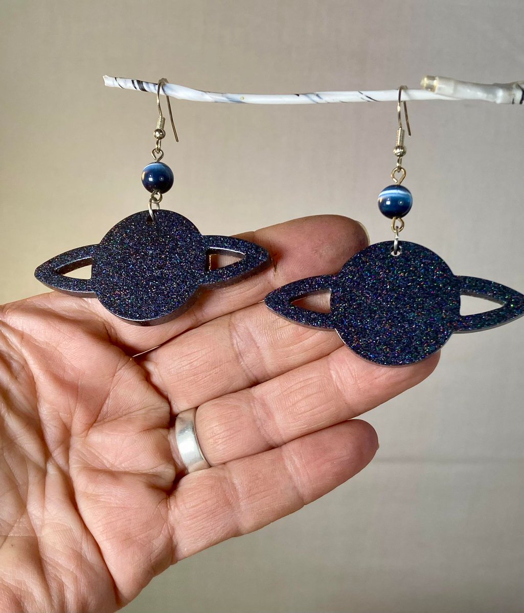 Katyjuneful's tweet photo. Handmade Resin Planet Earrings
 https://t.co/wh9jURi5d4 https://t.co/hbxKsFtqDK