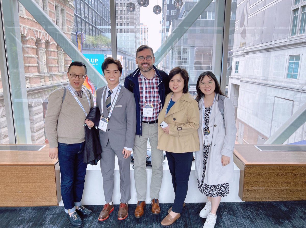 pan_yying's tweet image. Such a wonderful learning experience at the @AERA_EdResearch conference!☺️So happy to share my research work with this warm community and to learn from amazing colleagues and professors🤩Look forward to our next meeting where we will meet again!🤪 #AERA2024 #education #eduhk #phd