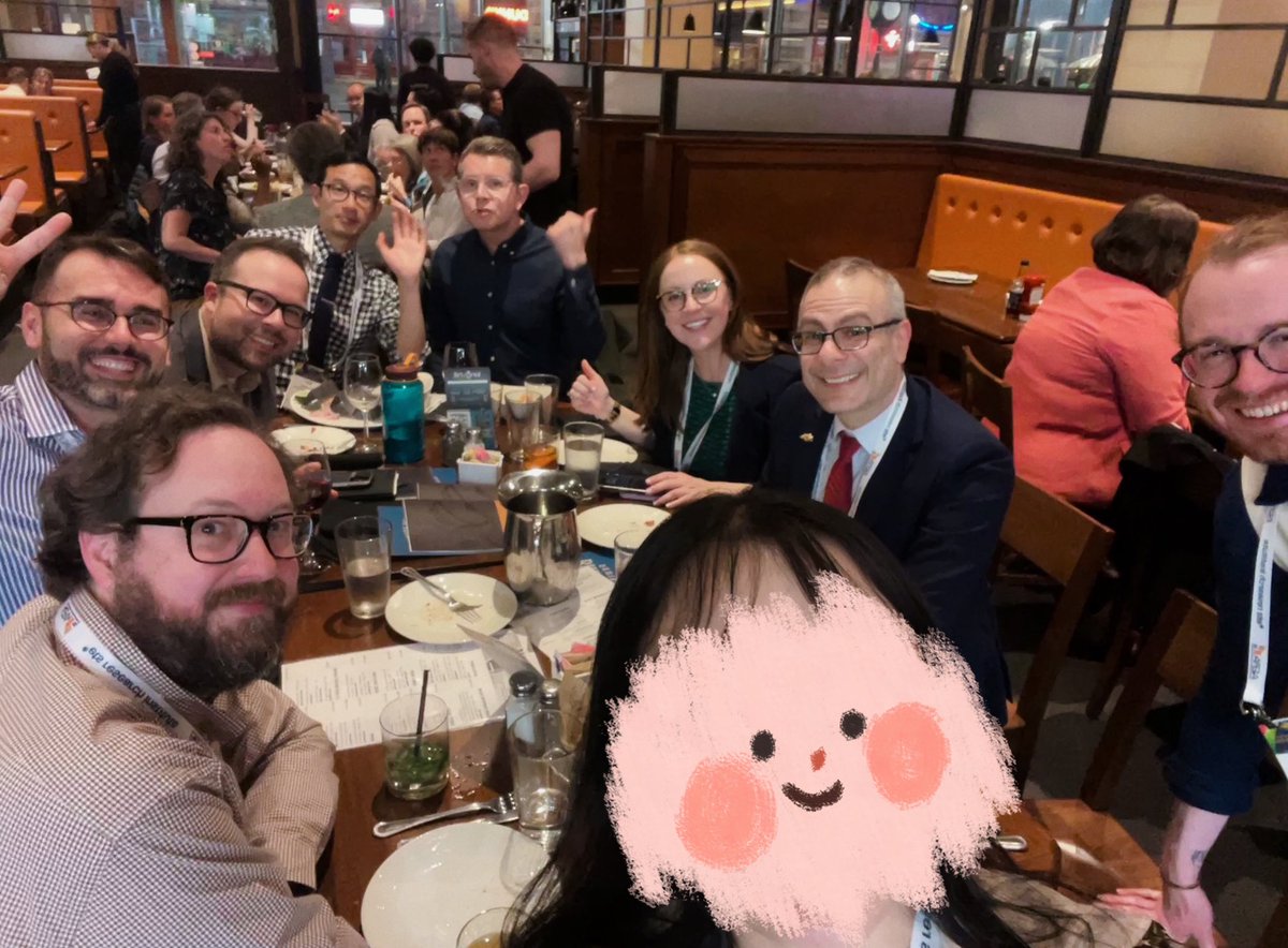 pan_yying's tweet image. Such a wonderful learning experience at the @AERA_EdResearch conference!☺️So happy to share my research work with this warm community and to learn from amazing colleagues and professors🤩Look forward to our next meeting where we will meet again!🤪 #AERA2024 #education #eduhk #phd