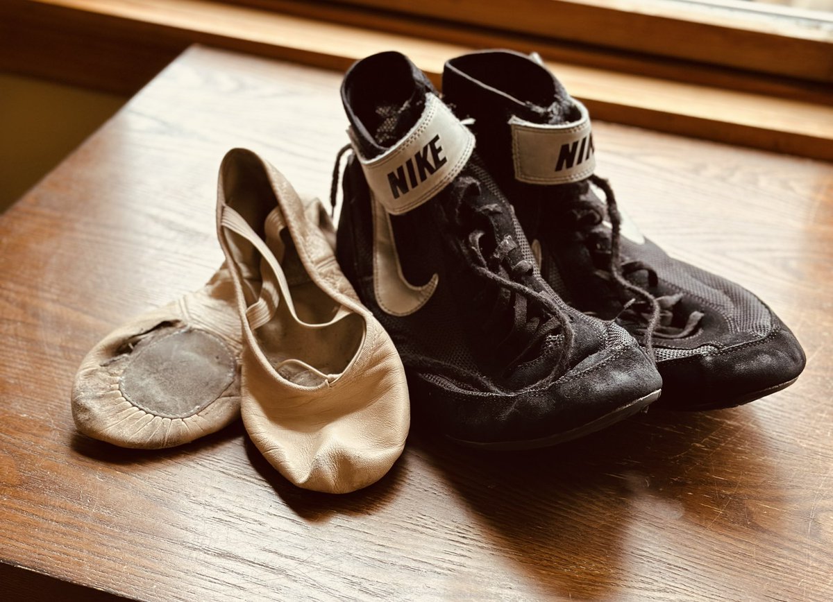 kristinabchi1's tweet photo. Feeling sentimental. First point shoes plus the ballet slippers she wore holes in to get there. Plus her 18 year old brothers beat up senior year wrestling shoes. A ton of hours, both theirs & mine in those pieces of leather and fabric. #damnimold #proudmom @PhilStandard https://t.co/ngHzYqX5MX