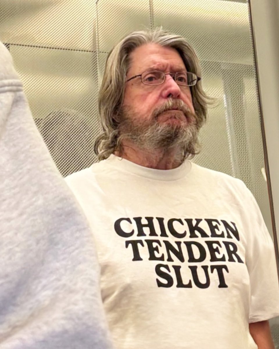 MichaelEvansB05's tweet image. NOWWW the site is up 😂 
@DesignedAt5AM 

designedat5am.com