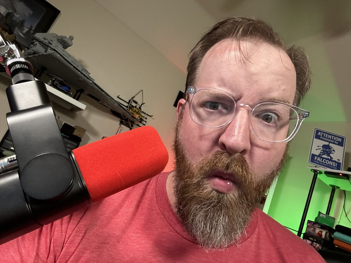 We streaming! Join me live now at twitch.tv/jackpattillo and watch me work on my Minecraft world!