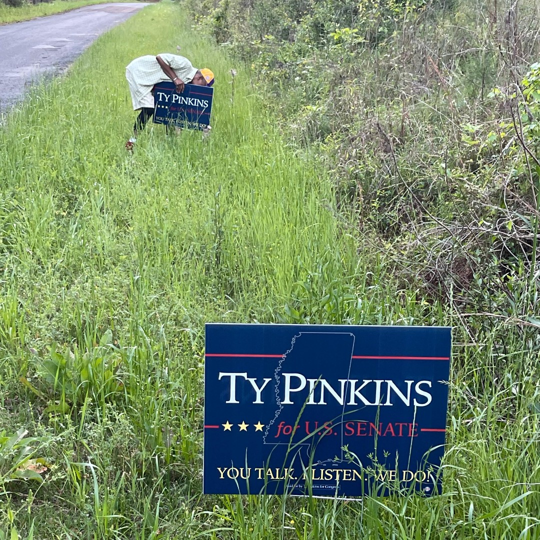 TyPinkins's tweet photo. I have deep gratitude for the volunteers in Amite County. Their dedication to our campaign is commendable, and I am committed to reciprocating their hard work. A special thank you to Jackie Robinson, our coordinator for Veterans for Ty Pinkins. #TyPinkinsforUSSenate #AmiteCounty https://t.co/AIV1xn9EJO