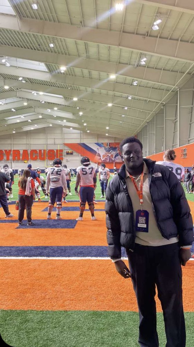 SeydinaFallOT's tweet photo. Thanks @allpraisesdue7 @AlexKellyCuse for the invite, Can't wait to get back to camp. @CoachNixon_Cuse @drwilliams131 @jfjoncas @CoachUzimtl https://t.co/Np5Yk2Eejf