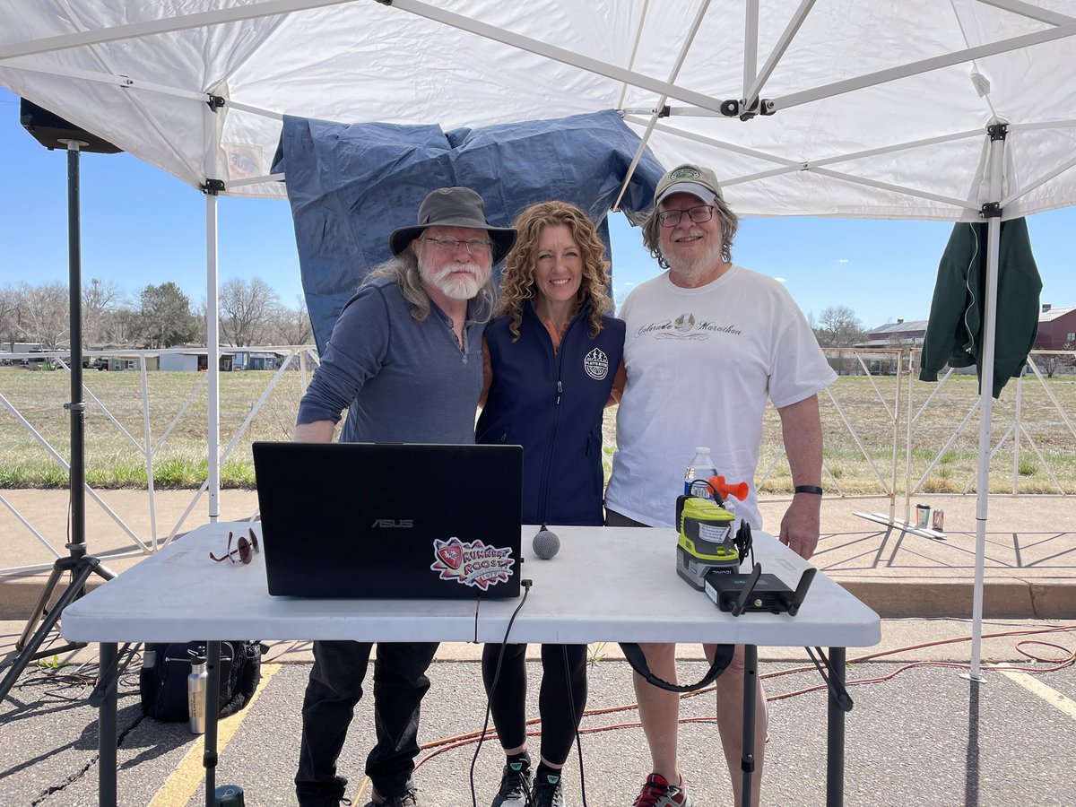 Congrats to all who ran and/or walked in the Platte River Half Marathon & Relay today! This was my 9th year emceeing 😳 Always a blast to announce the names of those I know & others I “meet” as they cross the finish line My fun lovin’ DJ/engineers and I will see you in 2025! 🎤