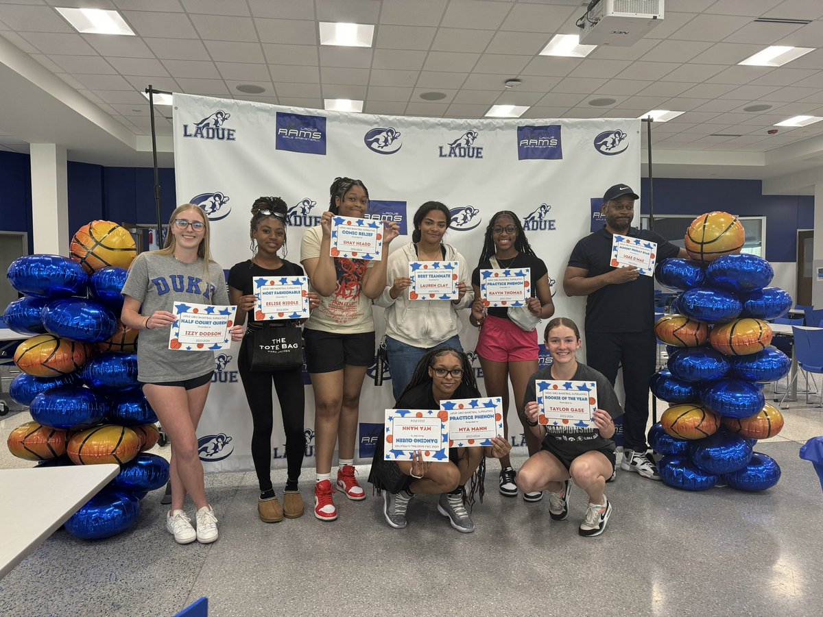 laduegbb's tweet photo. A fun night celebrating this season and this group of young women!!! 🎉🏀🏆 What a year we’ve had 💪🏼   Varsity finished 16-11 
JV finished 17-4

We look forward to this summer and what the off season will bring 🤩 
#laduepride #nsync #newgoals https://t.co/emjs8yXeQL