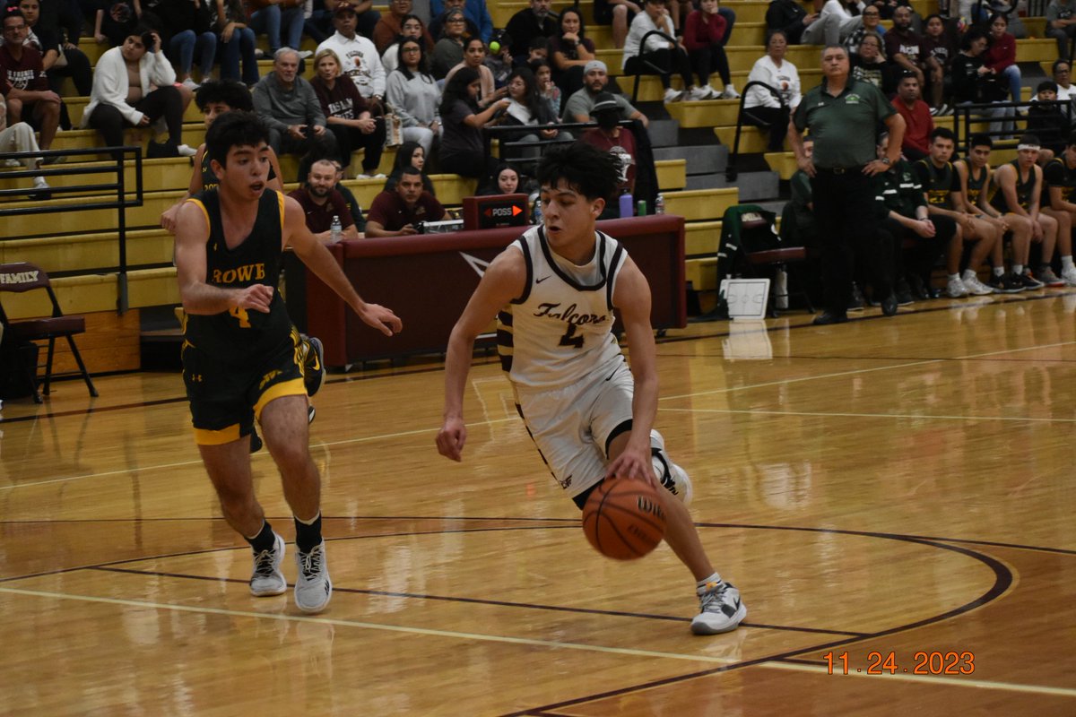 Comgrats to Gio Galvan for being selected 6A 1st Team All valley!

#FalconBasketball