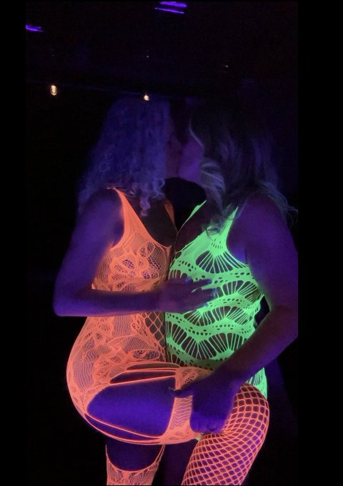 Glow time fun with my favorite! 😈 #milfs #lesbians #bisexual #pussy #legs #tits #ass https://t.co/SyjWRERirc<a href="/tag/milfs"class="tags">#milfs</a><a href="/tag/lesbians"class="tags">#lesbians</a><a href="/tag/legs"class="tags"><span>#legs</span></a><a href="/tag/ass"class="tags"><span>#ass</span></a><a href="/tag/pussy"class="tags"><span>#pussy</span></a><a href="/tag/bisexual"class="tags"><span>#bisexual</span></a><a href="/tag/tits"class="tags"><span>#tits</span></a>