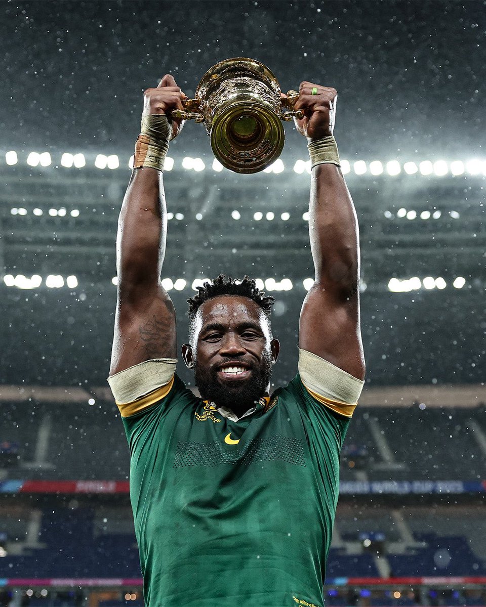 We'll never get tired of seeing this image 😍

#RWC2023

#Springboks
#worldchampions
#StrongerTogether
#proudlysouthafrican
#GlobalSportsNews 

©️ 📷 Rugby World Cup