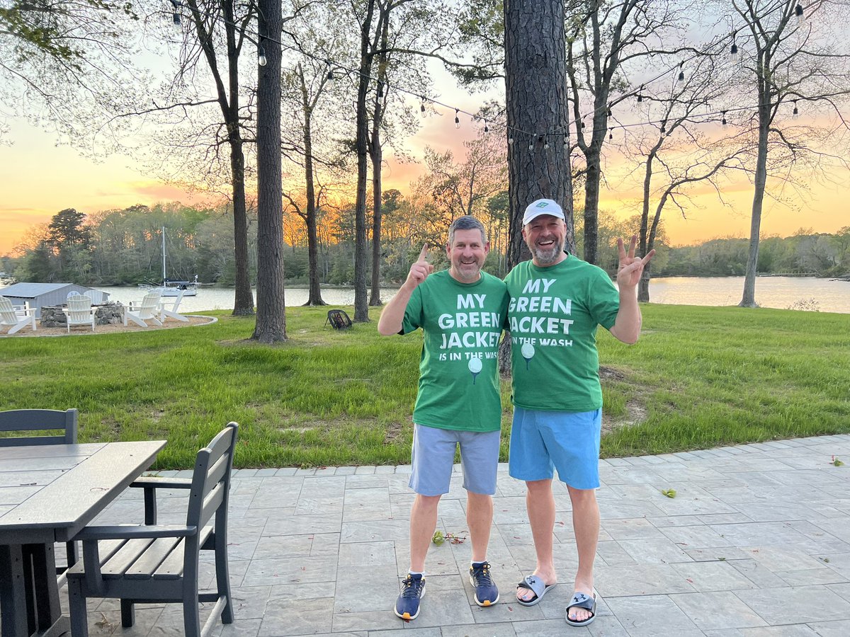 TimRayFarmer's tweet photo. So we got our green jackets today but they were being cleaned. @TheMasters #sunset #nofilter #golfbuddies @lpc1896 https://t.co/94qAEDW6kn