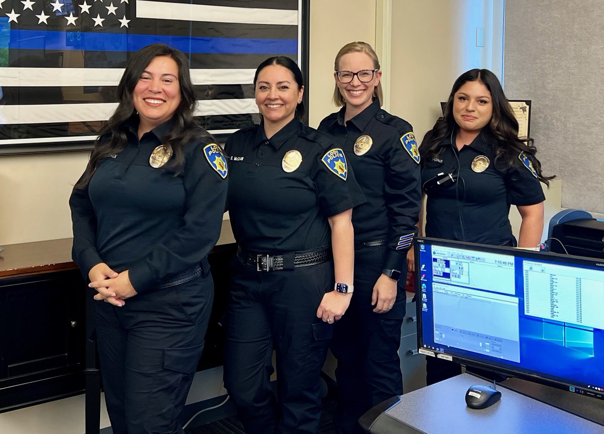 LodiPD's tweet photo. Stay safe and stay connected. #NationalPublicSafetyTelecommunicatorsWeek https://t.co/KYw5Hkbfql