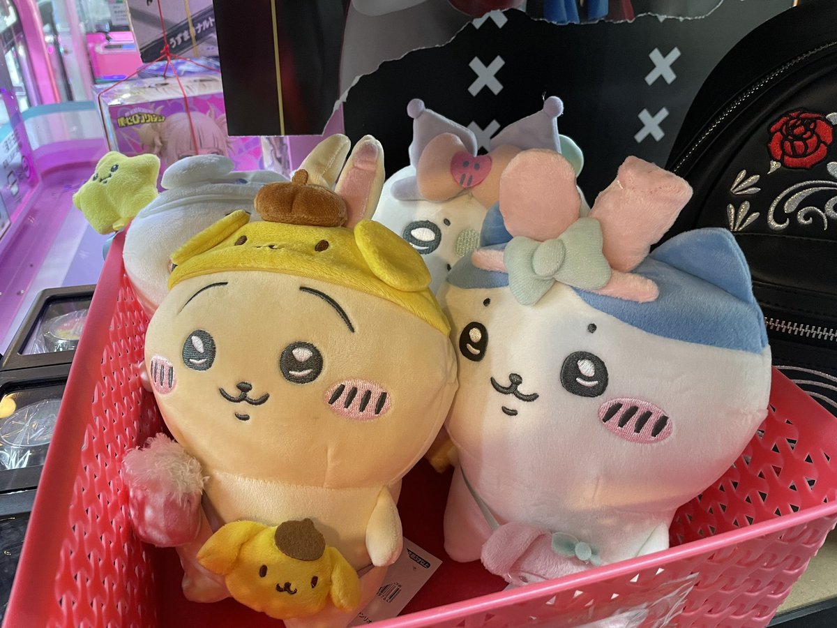 acunesca's tweet photo. 午前中は暇つぶしと英会話のために店員と1,2時間話して何も買わないクソ客ムーブかましてたアニメショップに最後の挨拶。

最後だから何か買うかあと物色してたら、日本ならすぐ売り切れてそうなちいかわグッズを発見したので購入

At KissAnime https://t.co/ibRuwuKvnz