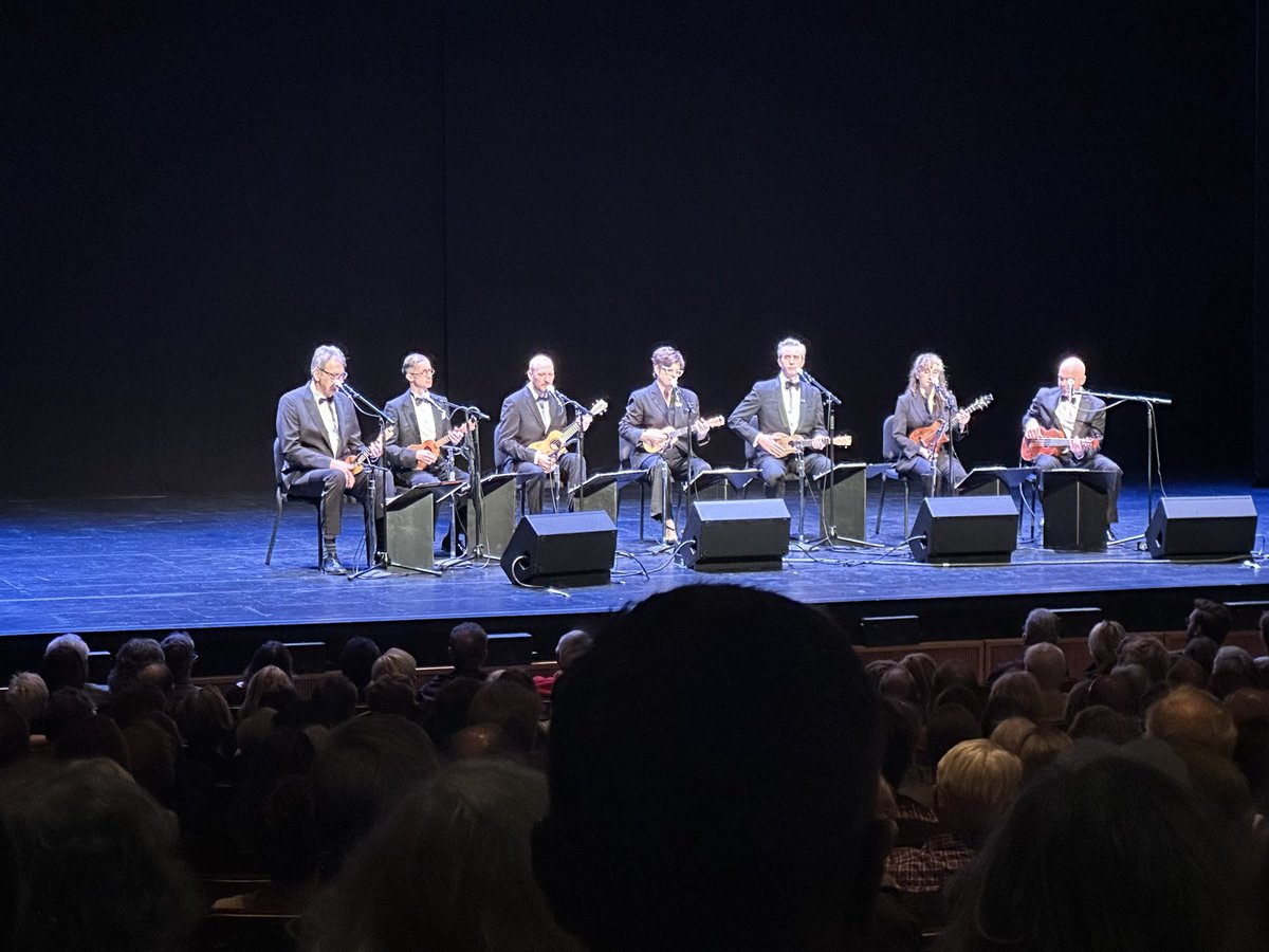 @TheUkes Intermission now but looking forward to the second part of the show! #Thunderball #BenBond #PalmDesert