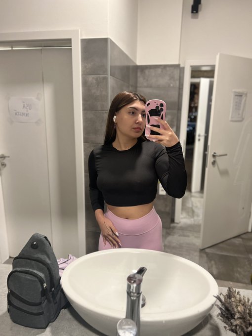 💋 https://t.co/Sanbn0pfdW