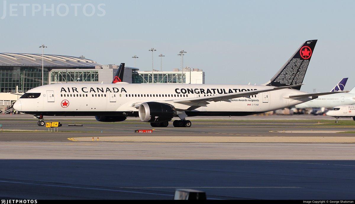 Air Canada’s new special Employee Excellence Awards livery 787 in Toronto. jetphotos.com/photo/11300103 © George Shatsman