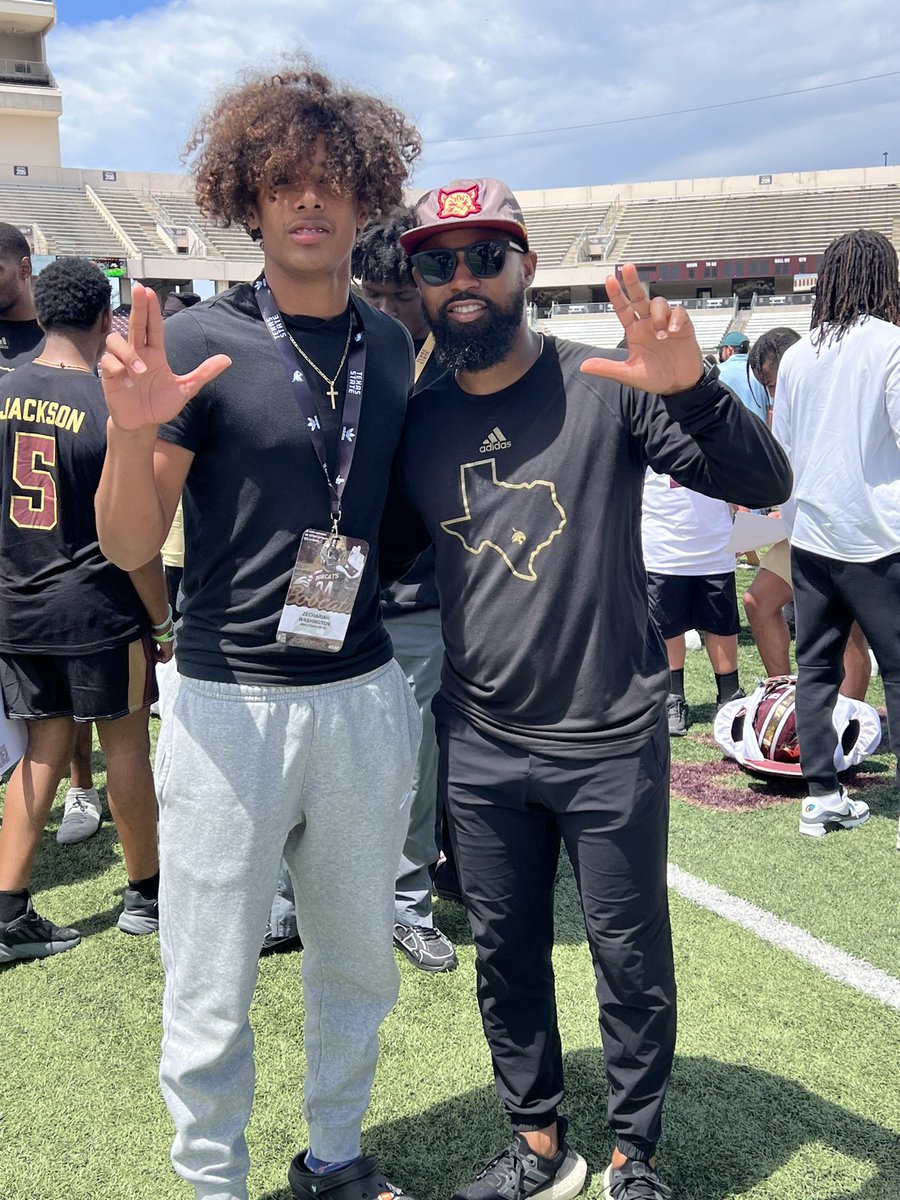 Had a great time at the @TXSTATEFOOTBALL spring game yesterday! Can’t wait to come back for Camp in June @Coach_Stuck @ErwinDylan @Micah_Lopez3