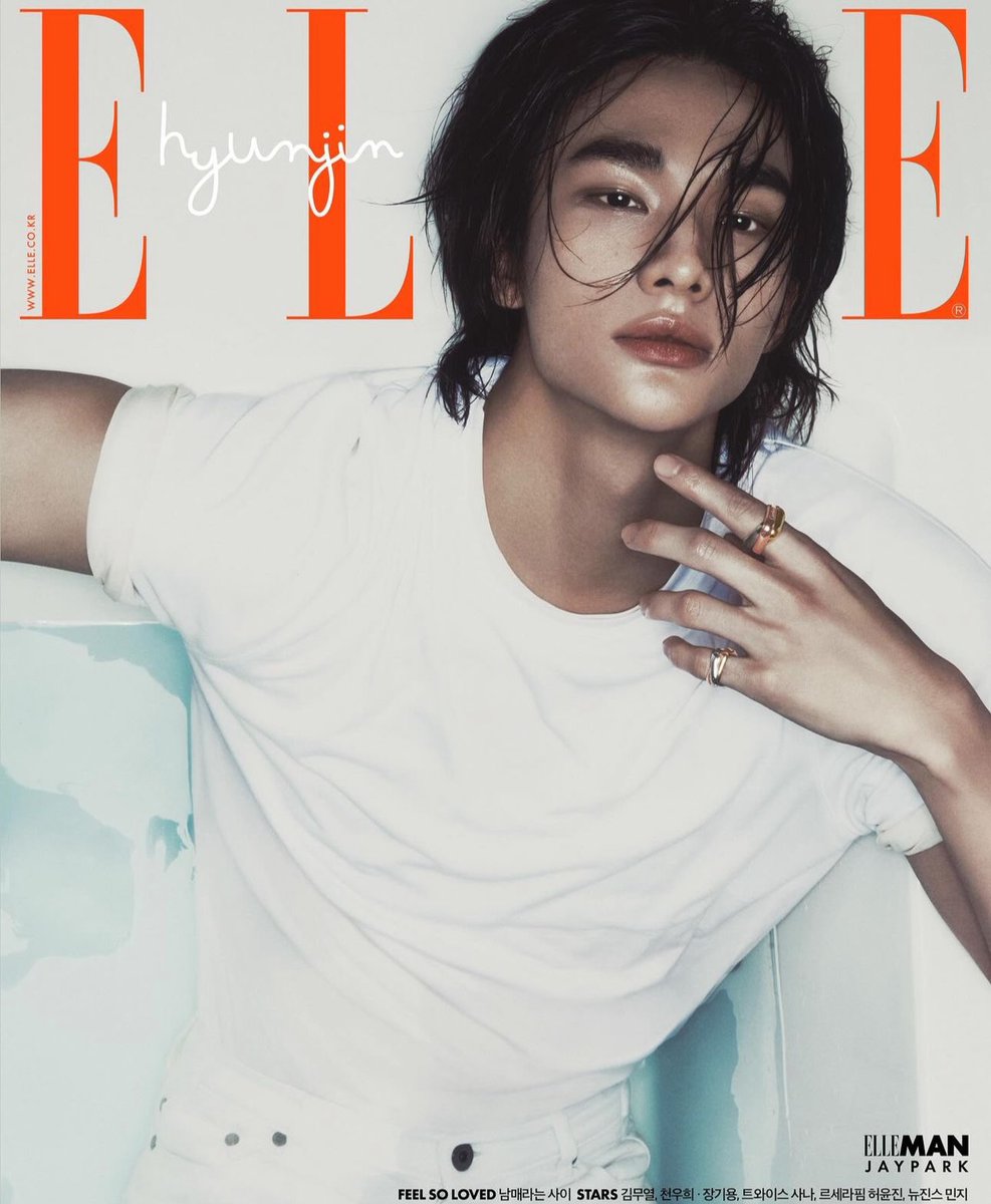 havenfiIm's tweet photo. “throughout the long-running shoot, hyunjin who didn’t lose concentration and didn’t even mind going into the water, raised exclamations at the shooting site.“

#HYUNJINxCARTIER
#HYUNJINxELLEKOREA 
#Hyunjin 
@cartier @Stray_Kids @ELLE_KOREA https://t.co/kr0LHhIW23