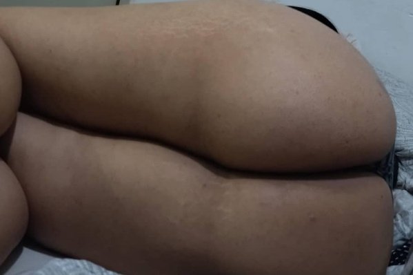 La prima de Ana nos visita. Que podrá pasar hoy en este cuarto???