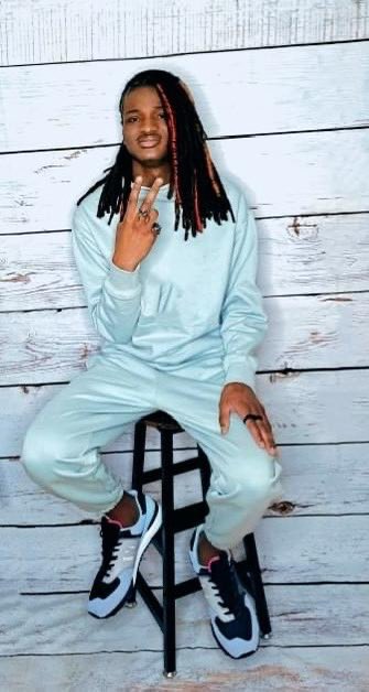 QueenKee7's tweet photo. @Instacart In today's abelist-racist news:

J'Rez was outside listening to his music.

He had on his mint Joggers  pictured below

@DinaNahhal https://t.co/BsndpsPrPC