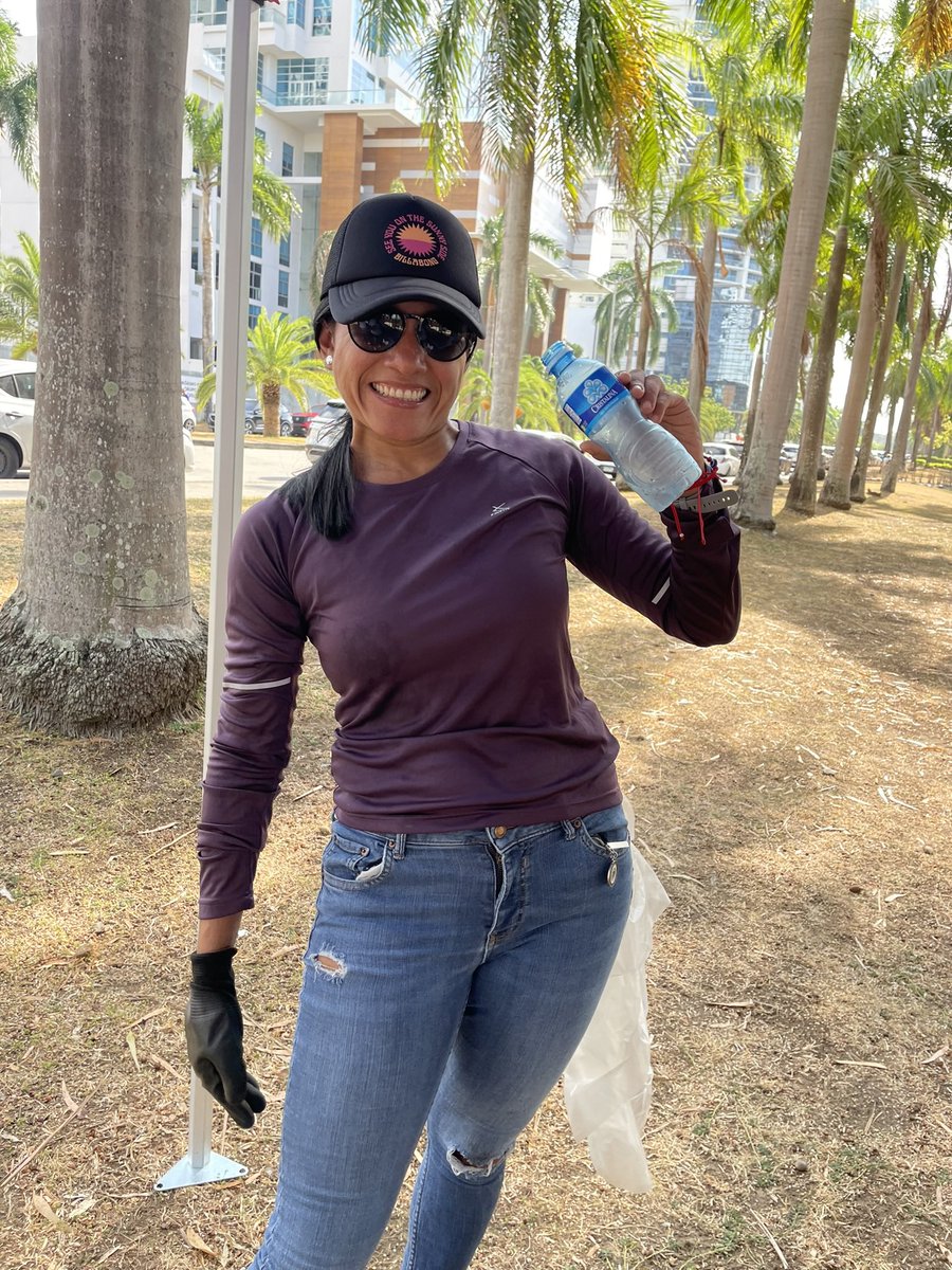 VoluntarioPTY's tweet photo. #BuenasAccionesPTY @AguaCristalinaP 

@fundacionjupa 
@BnaiBrith 
@VoluntarioPTY @ponteenalgo 
@GoodDeedsDay https://t.co/W3O9s54yX8