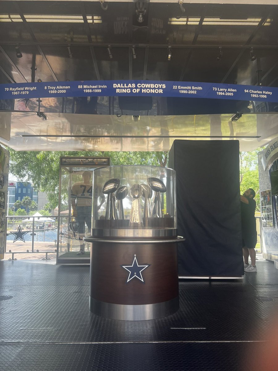 Today we get to install Sound and Dj for the <a href="/DallasCowboysC/">DallasCowboysCheer</a> at The @mcallenconventionCenter.