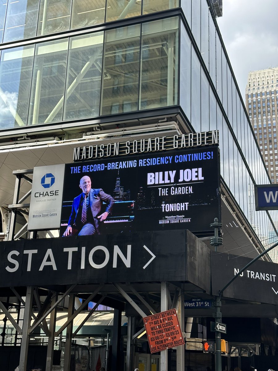 joelhenriksen's tweet photo. Seeing @billyjoel not once, but twice at @TheGarden was something special. 🎹 https://t.co/Iry3GvjtBY
