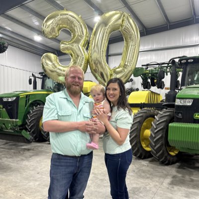 #NewProfilePic I was surprised with a 30th birthday shop party! It was awesome &amp; I’m pretty lucky to be surrounded with great friends / family! Thank you all. 🫶🏻