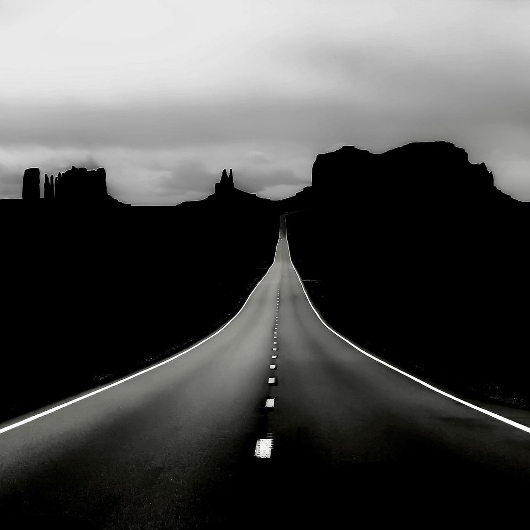 .
.

📷 Emily Faith Sims

Monument Valley: Neo-noir

.
.